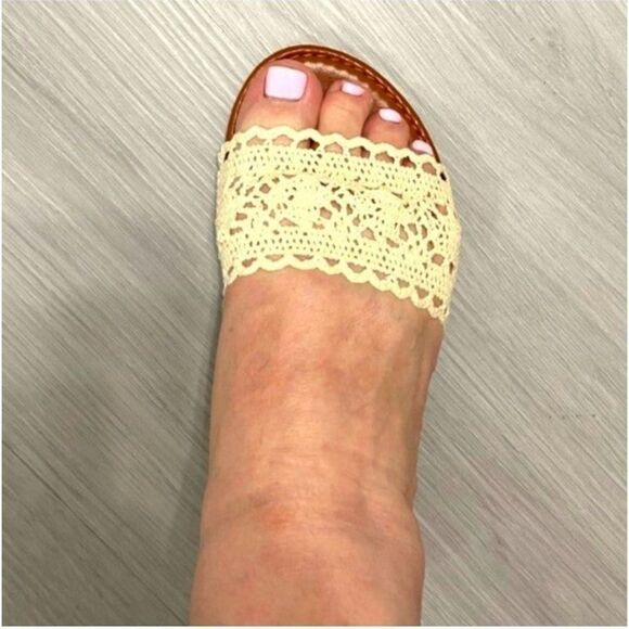 Bohemian breathable slide sandles sz 8.5 - Picture 6 of 6